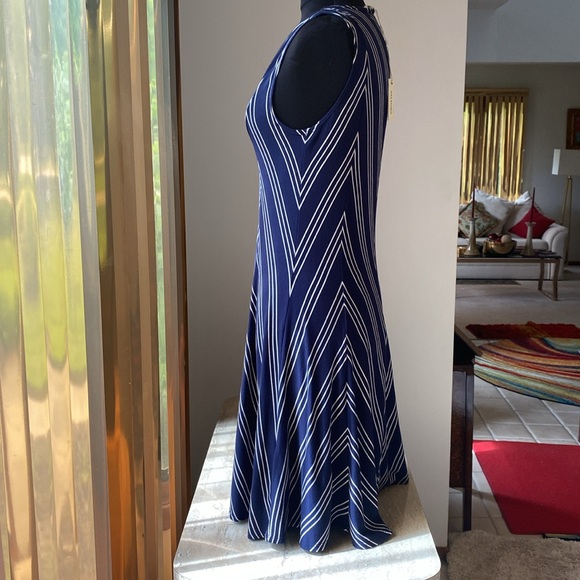 NWT Max Studio Navy/White Sleeveless Dress, See measurements and photos below. - Picture 2 of 8